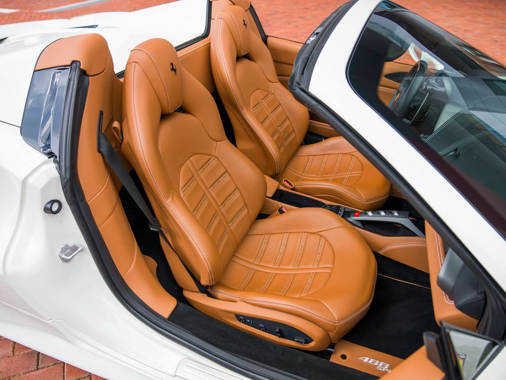 Used 2019 Ferrari 488 Spider RWD image 22