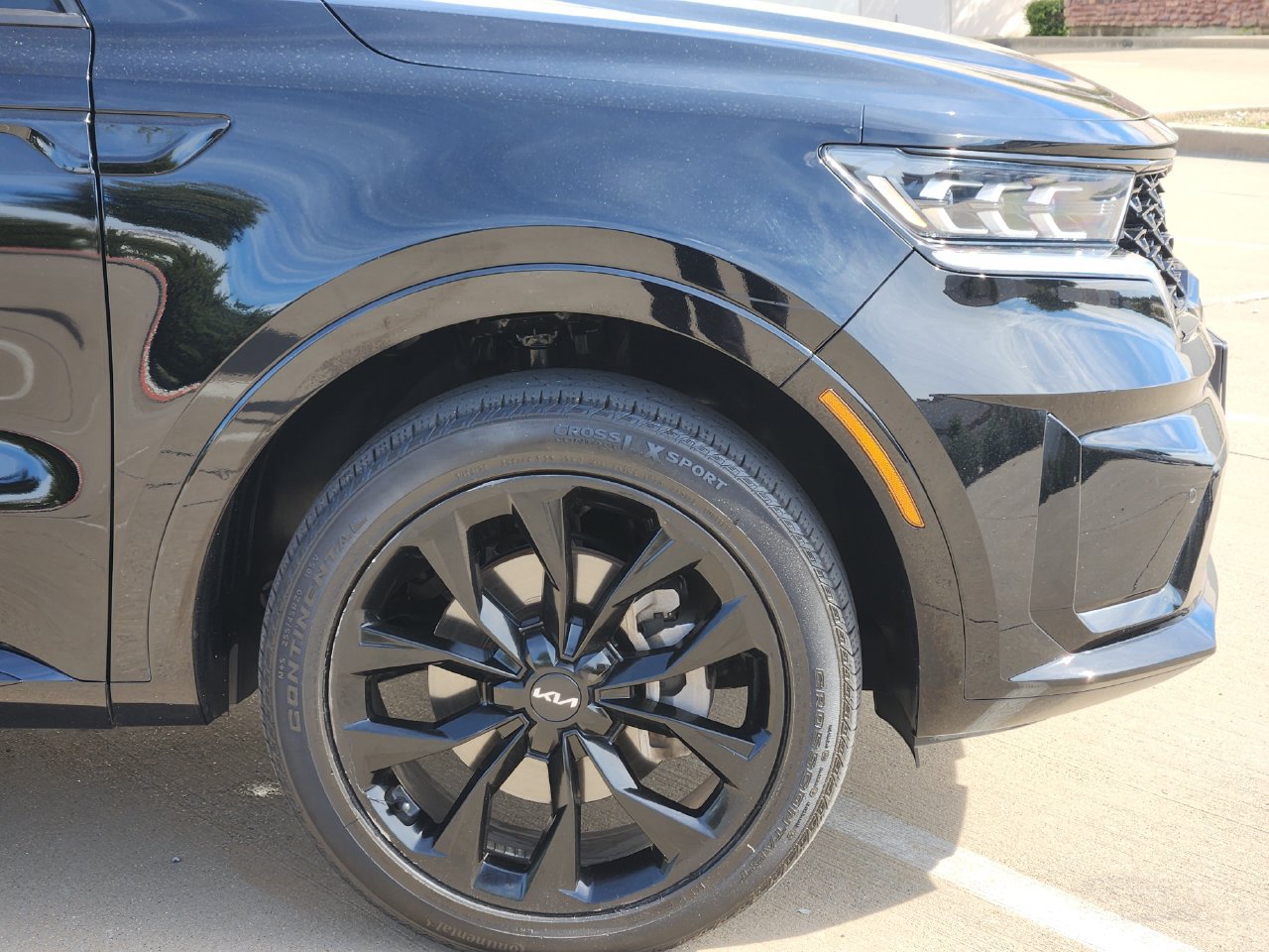 Used 2023 Kia Sorento SX AWD/4WD image 5
