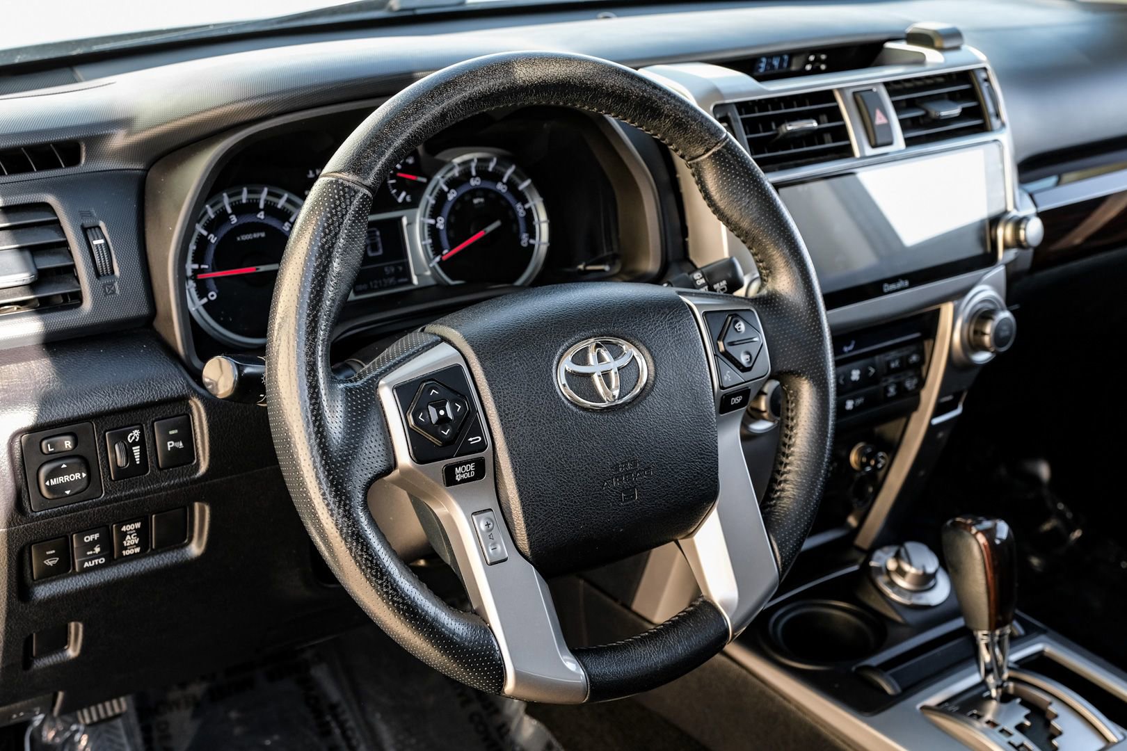 Used 2014 Toyota 4Runner Limited image 15