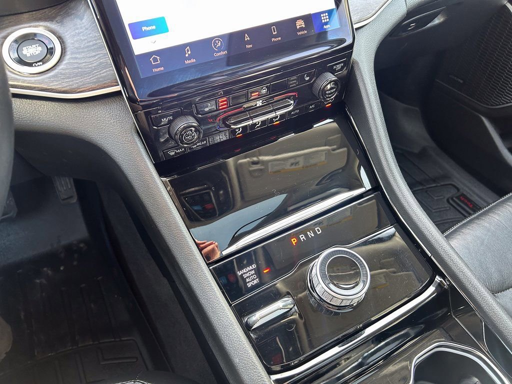 Used 2022 Jeep Grand Cherokee Limited image 27