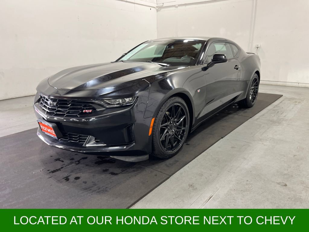 Used 2021 Chevrolet Camaro LT w/ RS Package image 3