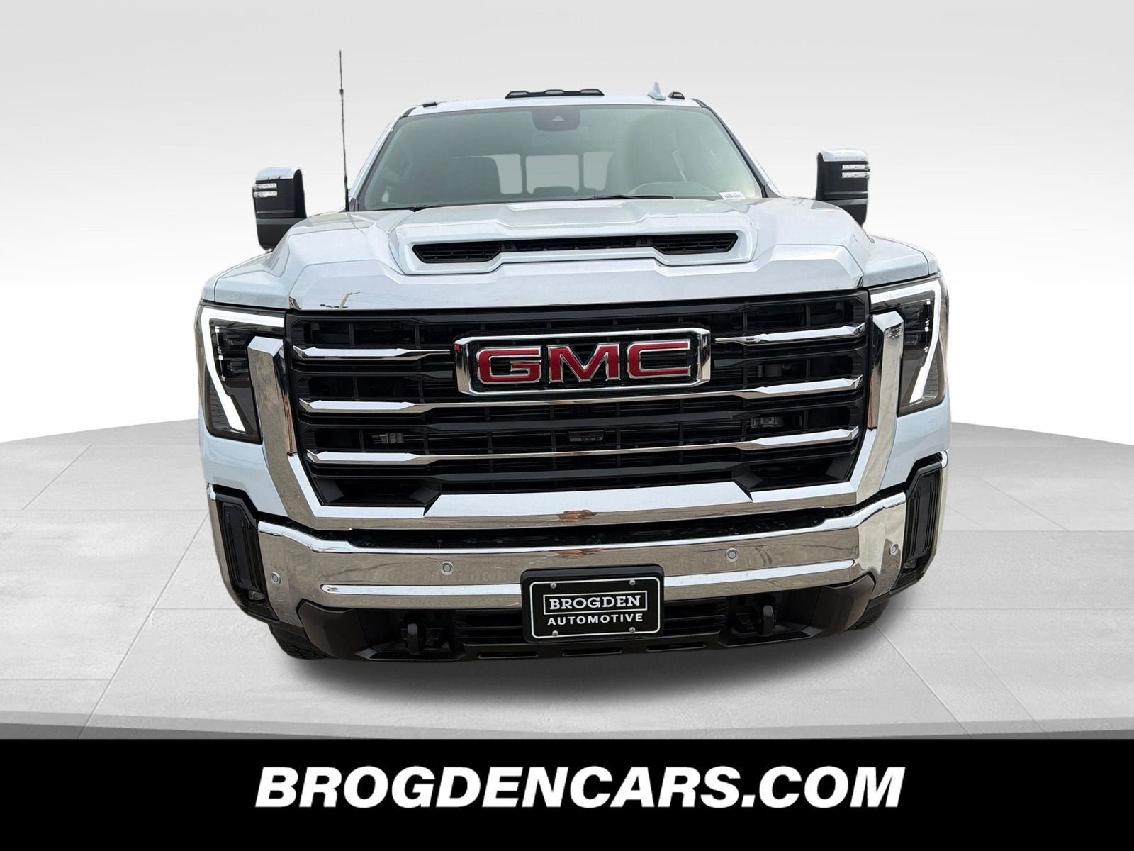 New 2026 GMC Sierra 2500 SLT w/ SLT Premium Package AWD/4WD image 8