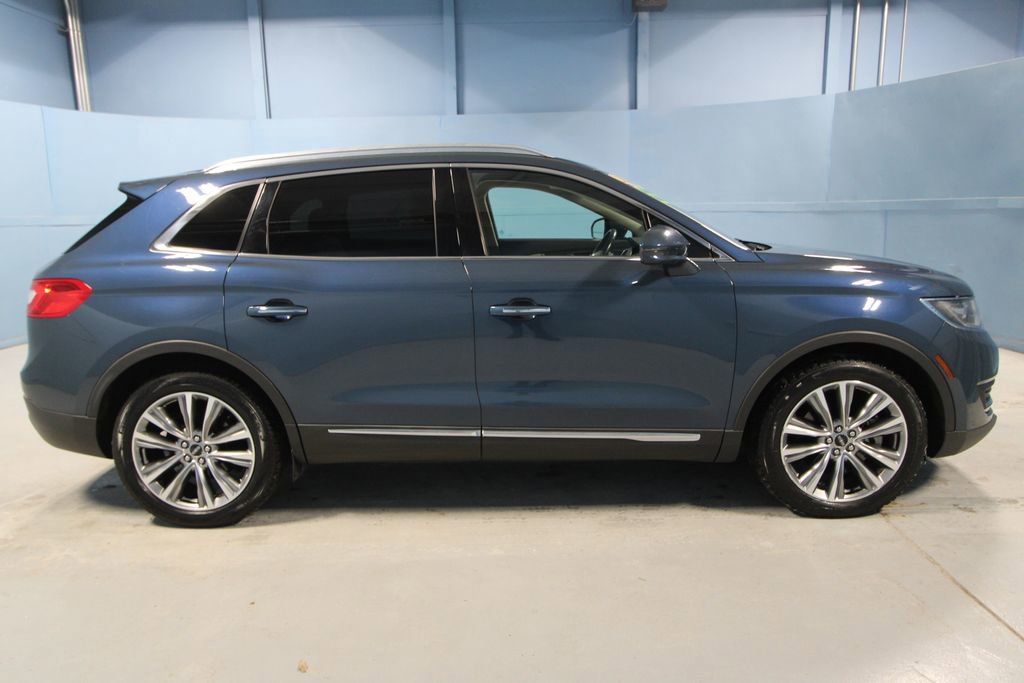 Used 2016 Lincoln MKX Reserve w/ Driver Assistance Package image 35