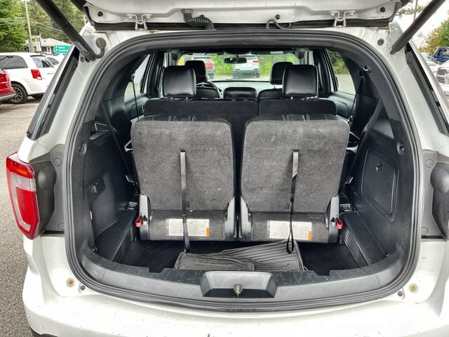Used 2017 Ford Explorer XLT w/ Equipment Group 202A AWD/4WD image 22