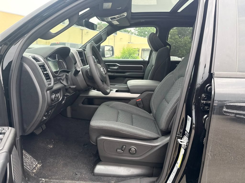 New 2026 RAM 1500 Big Horn AWD/4WD image 17