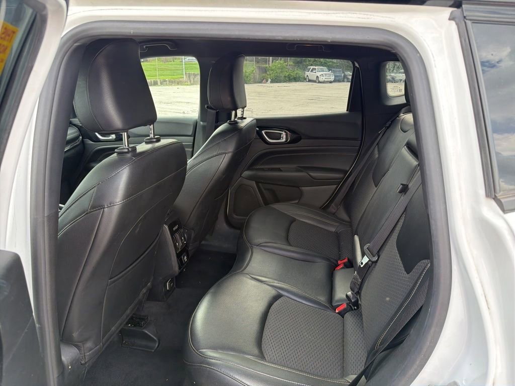 Used 2023 Jeep Compass Altitude image 9