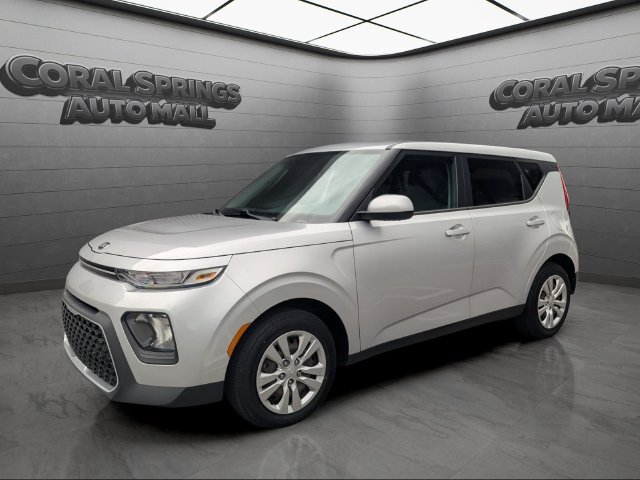 Used 2020 Kia Soul LX FWD image 3