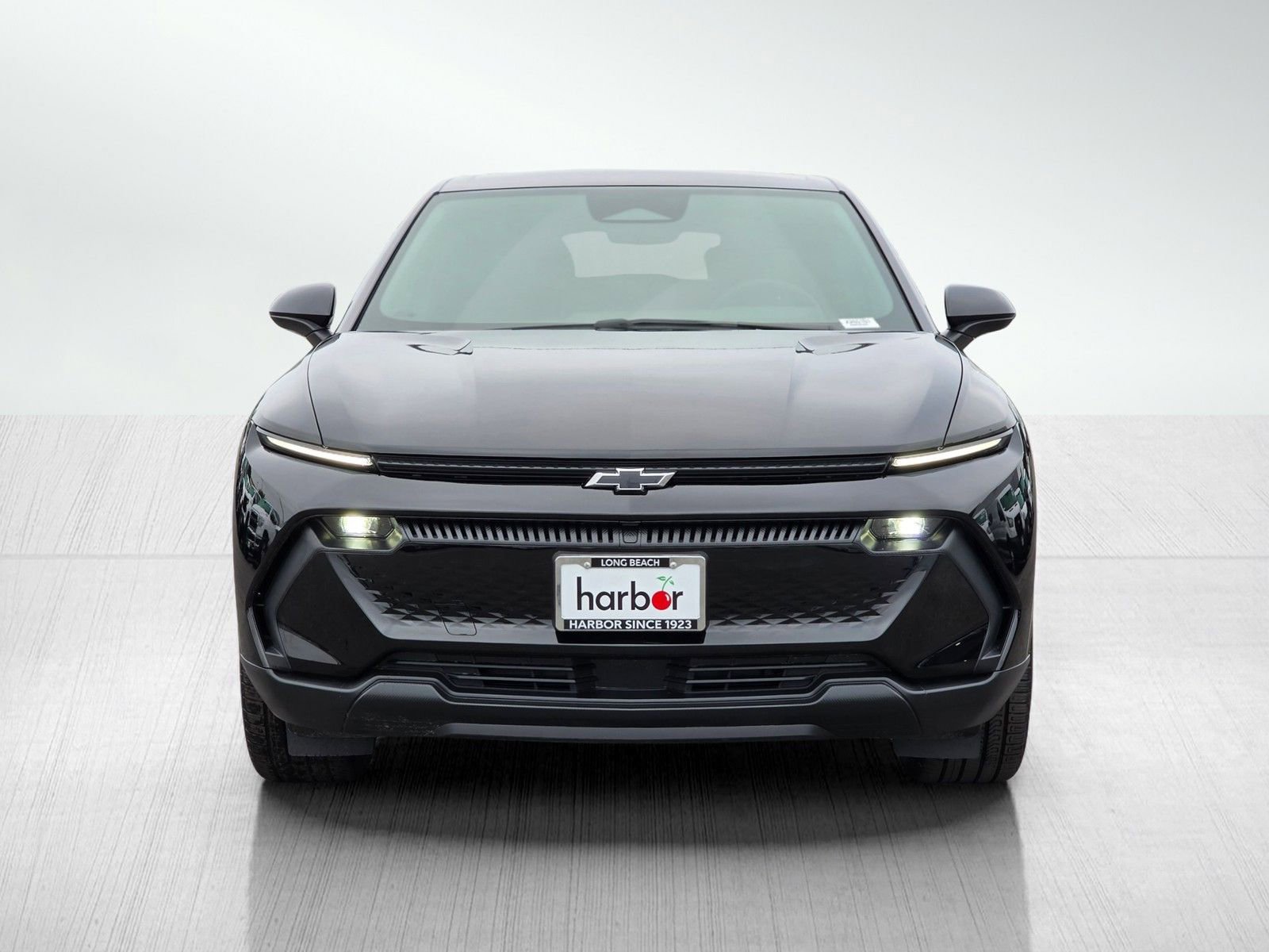 New 2026 Chevrolet Equinox EV LT w/ LPO, Blackout Package image 2