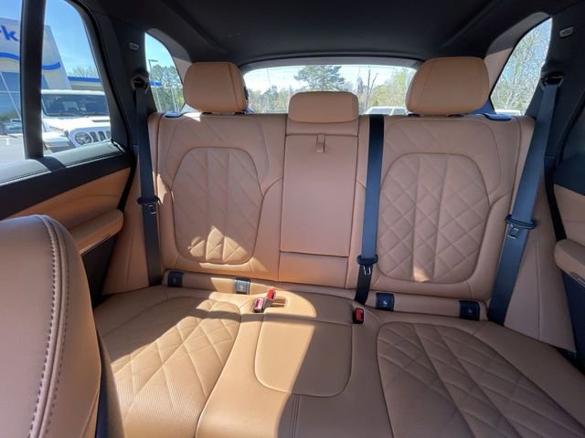 Used 2026 BMW X5 xDrive40i w/ Premium Package image 13