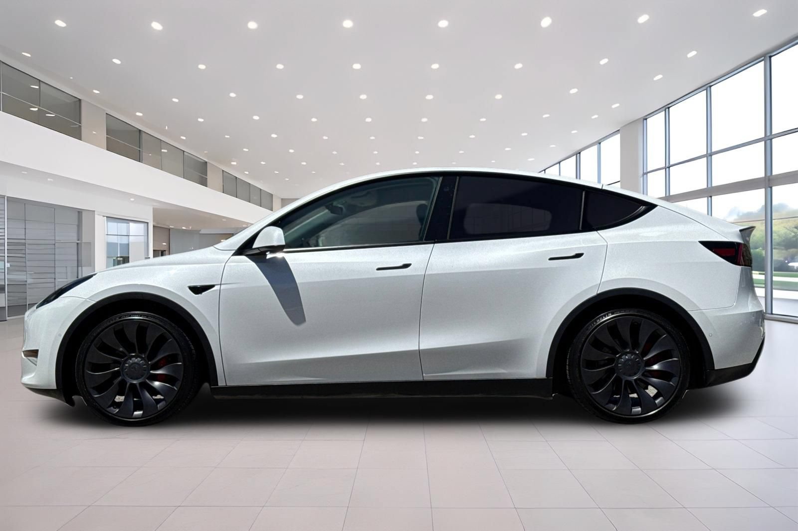 Used 2022 Tesla Model Y Performance AWD/4WD image 7