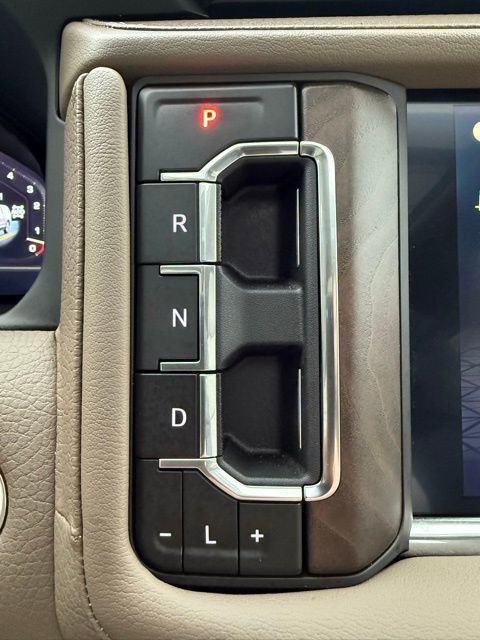 Used 2024 GMC Yukon XL Denali w/ Advanced Technology Package image 44