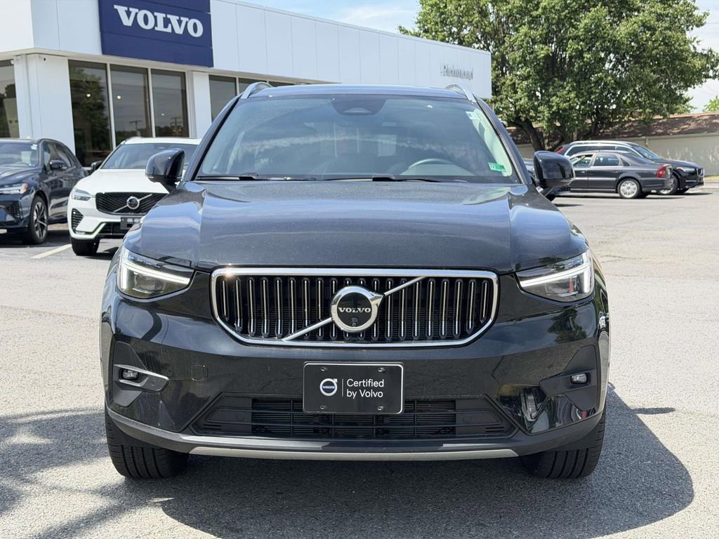 Certified 2025 Volvo XC40 B5 Ultra w/ Climate Package AWD/4WD image 23