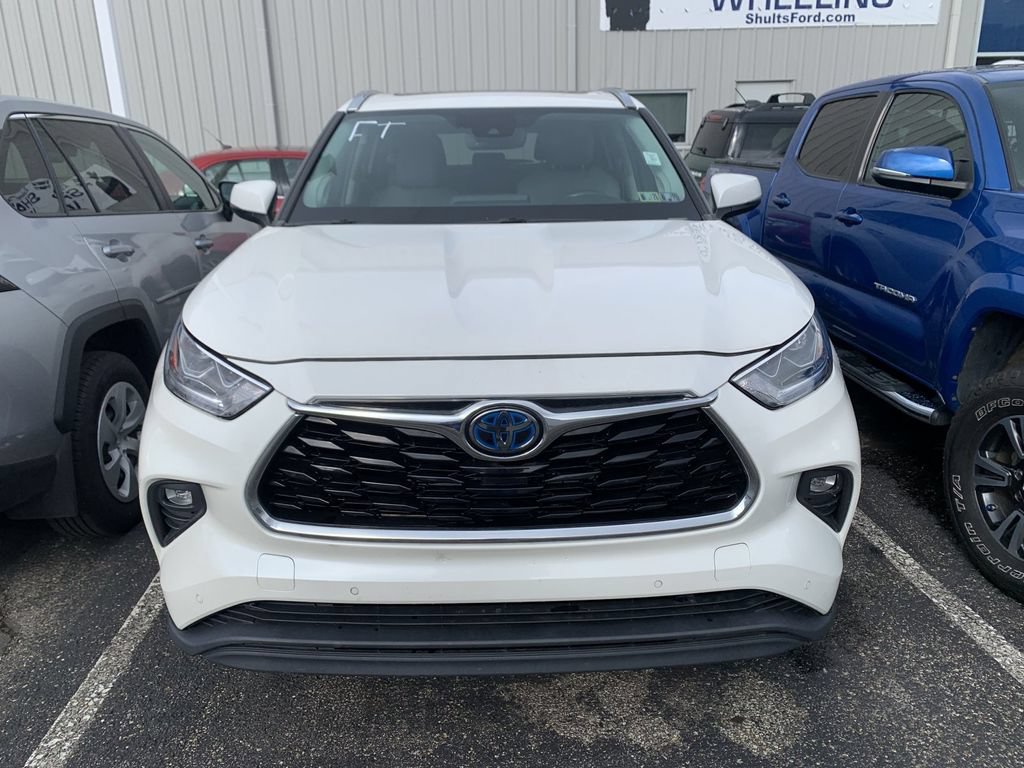 Used 2020 Toyota Highlander XLE AWD/4WD image 6