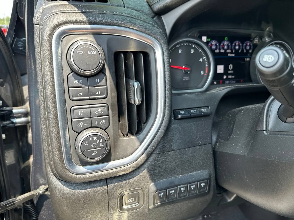Used 2020 Chevrolet Silverado 2500 LTZ w/ LTZ Premium Package AWD/4WD image 29