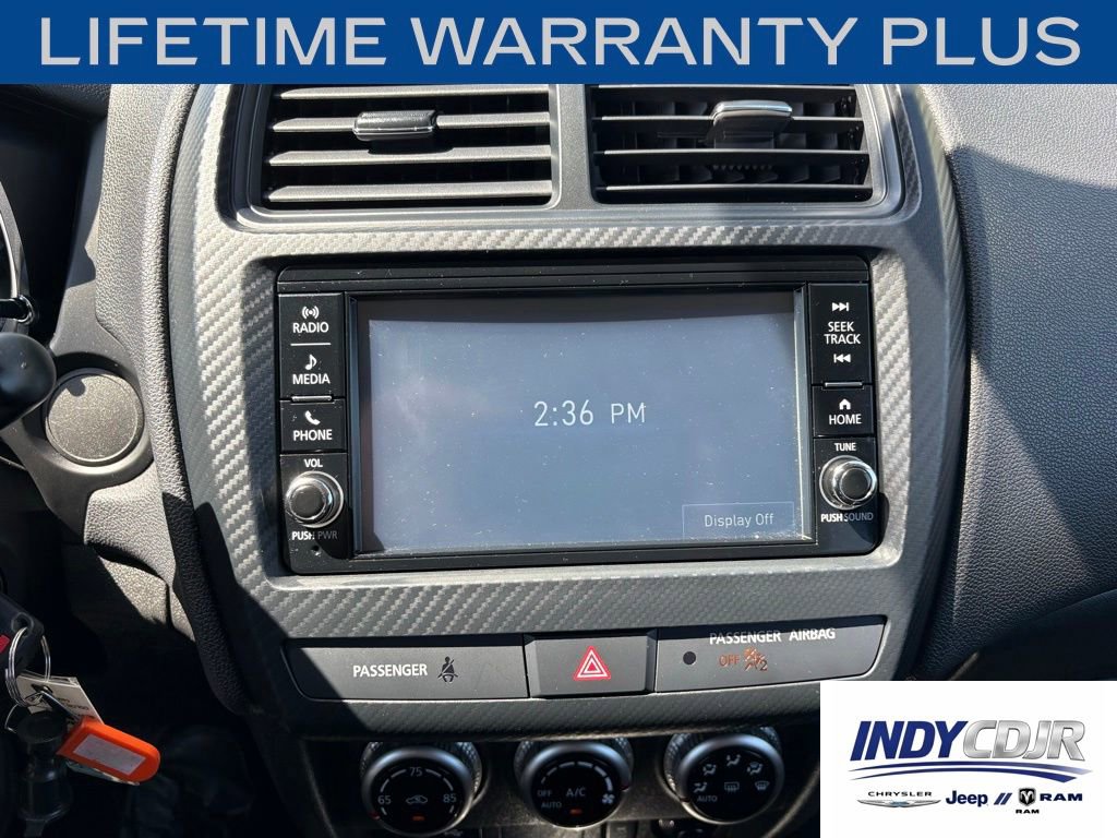 Used 2025 Mitsubishi Outlander Sport LE AWD/4WD image 17