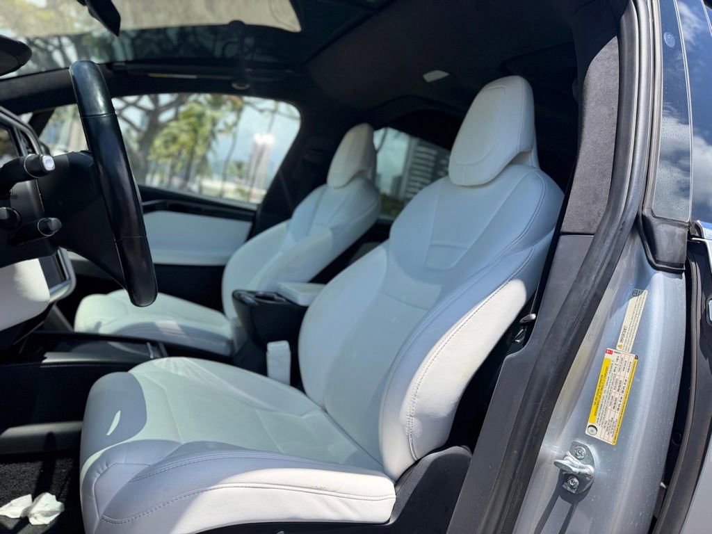 Used 2017 Tesla Model X 90D AWD/4WD image 12