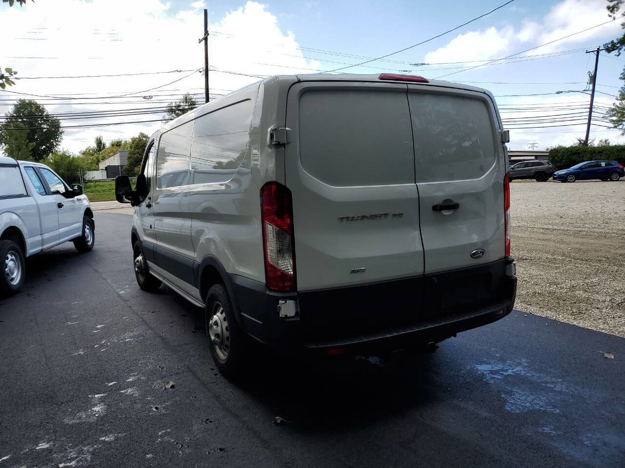 Used 2023 Ford Transit 150 Low Roof AWD image 4