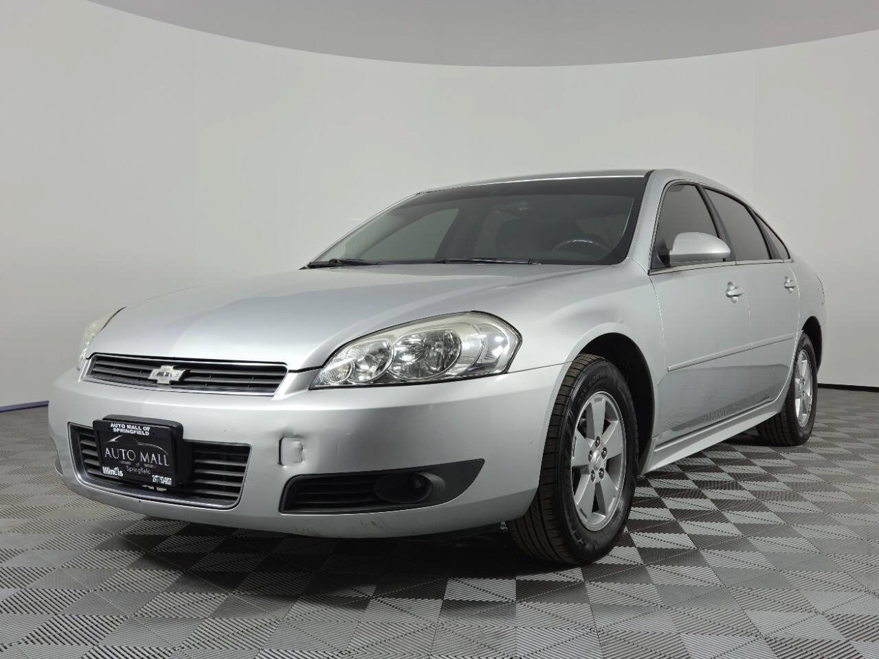Used 2011 Chevrolet Impala LT FWD image 3