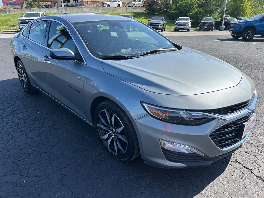 Used 2024 Chevrolet Malibu RS FWD image 3