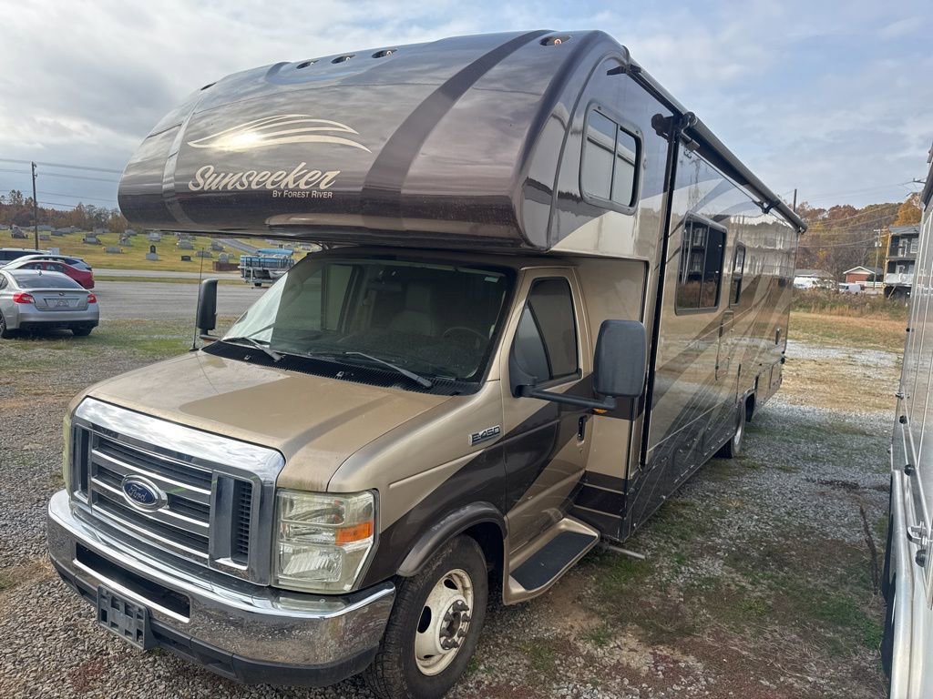 Used 2017 Ford E-450 and Econoline 450 Super Duty w/ Motorhome Prep Package image 6