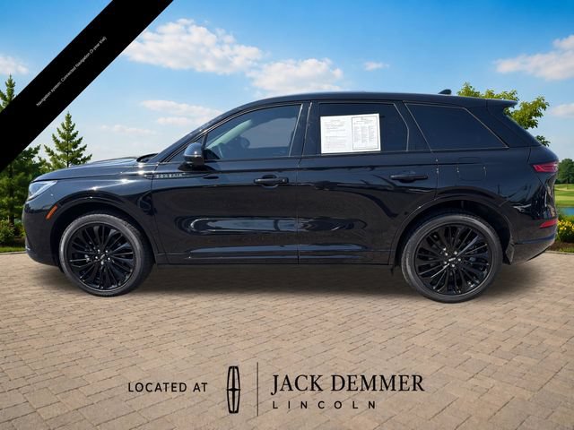 Used 2024 Lincoln Corsair AWD w/ Equipment Group 101A image 3