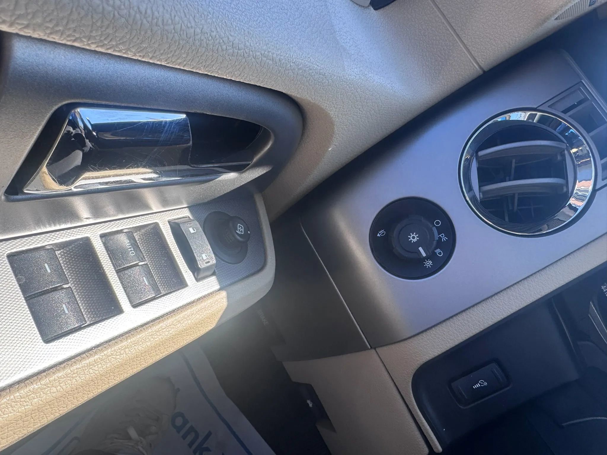 Used 2015 Ford Expedition EL XLT w/ Equipment Group 202A image 18