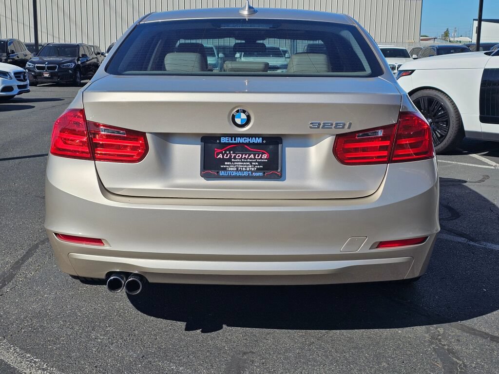 Used 2013 BMW 328i Sedan RWD image 4