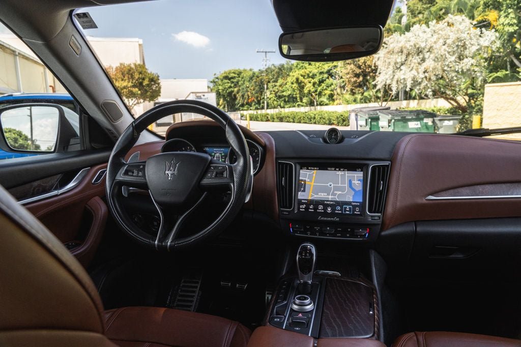 Used 2017 Maserati Levante S AWD/4WD image 16