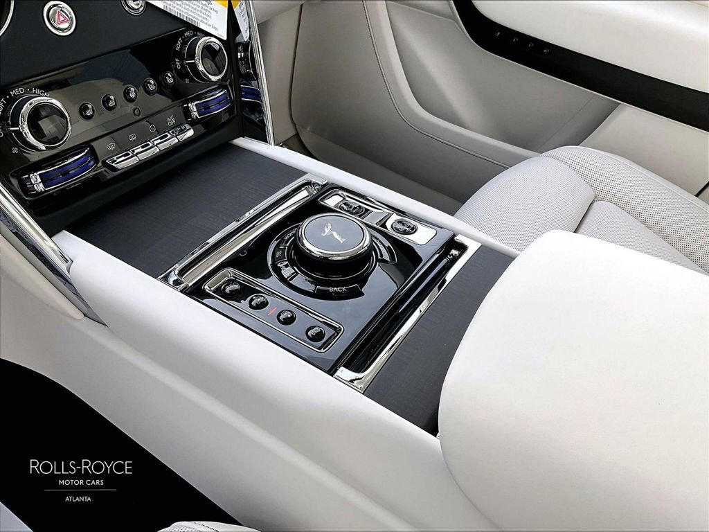New 2026 Rolls-Royce Cullinan AWD/4WD image 8