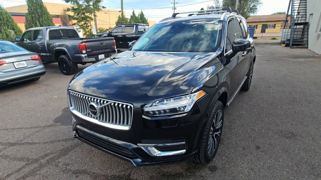 Used 2021 Volvo XC90 T8 Inscription Expression w/ Advanced Package image 3