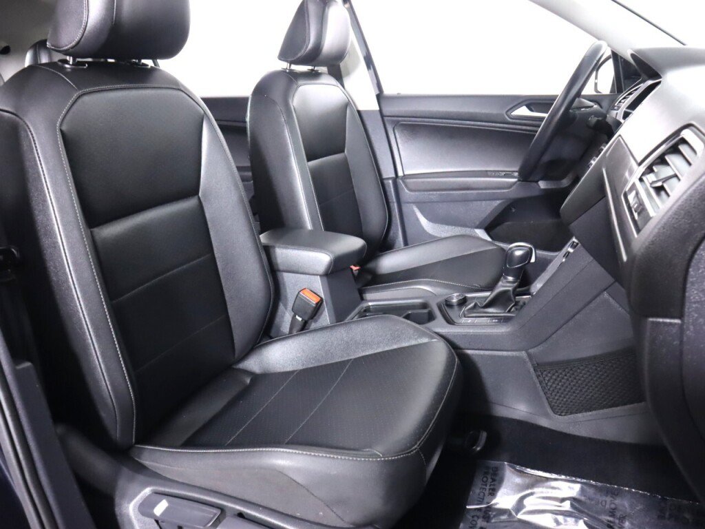 Used 2019 Volkswagen Tiguan SEL w/ 3rd Row Seat Package AWD/4WD image 46