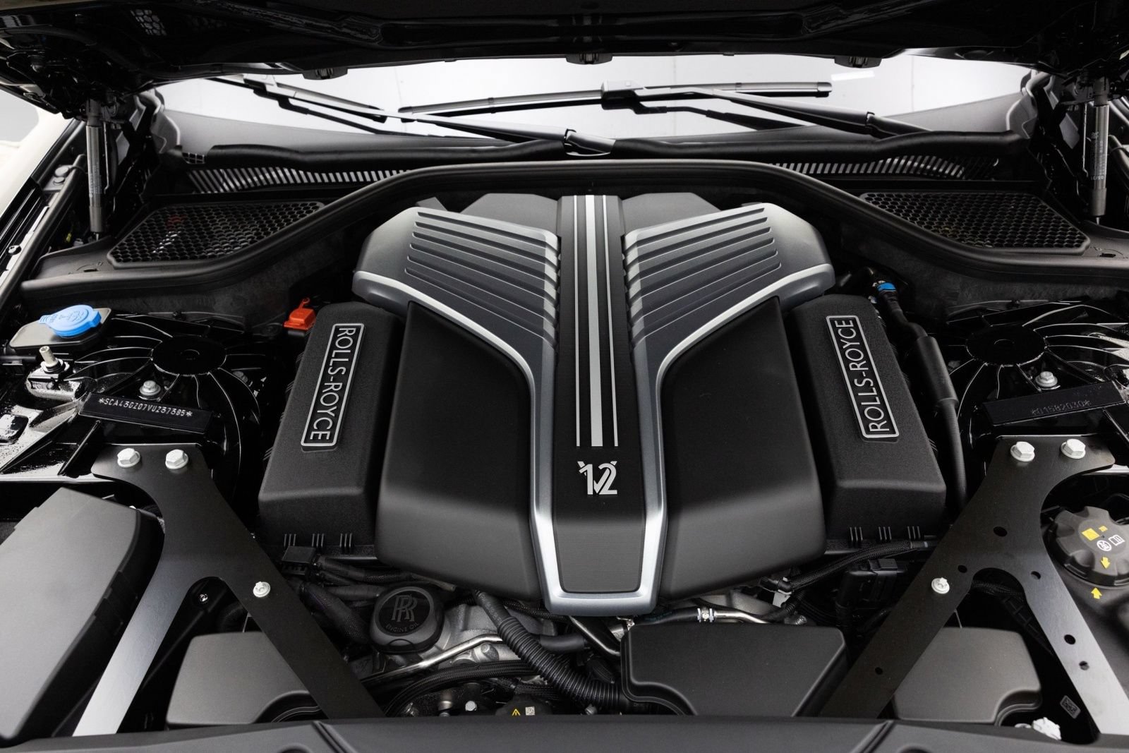 New 2027 Rolls-Royce Ghost Black Badge AWD/4WD image 21