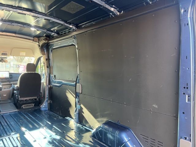 Used 2025 Ford Transit 250 148 Medium Roof image 29