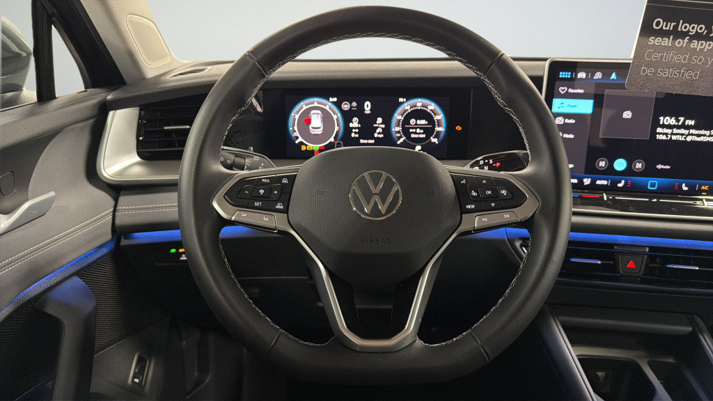 Certified 2025 Volkswagen Tiguan SE FWD image 33