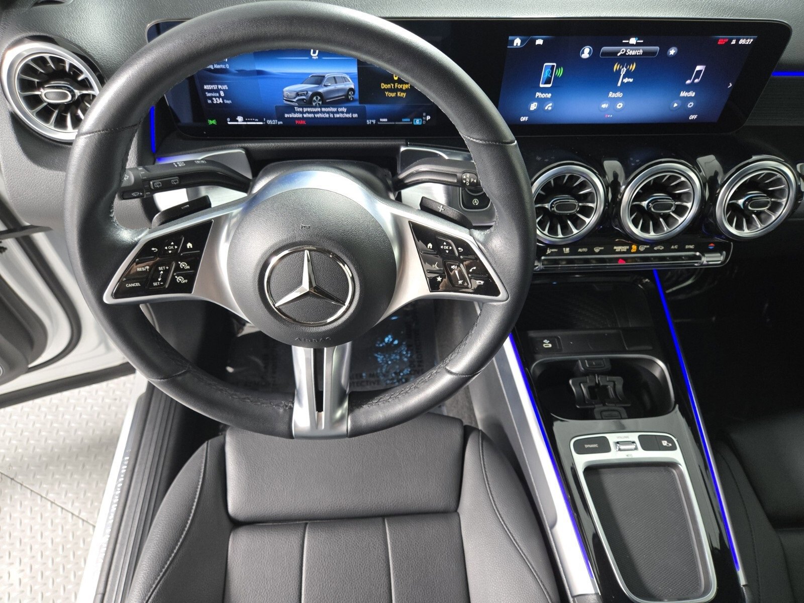 Used 2025 Mercedes-Benz GLB 250 image 14