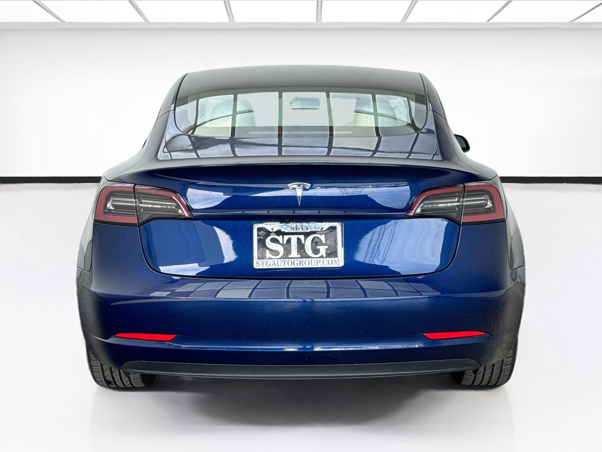 Used 2023 Tesla Model 3 Standard Range RWD image 5