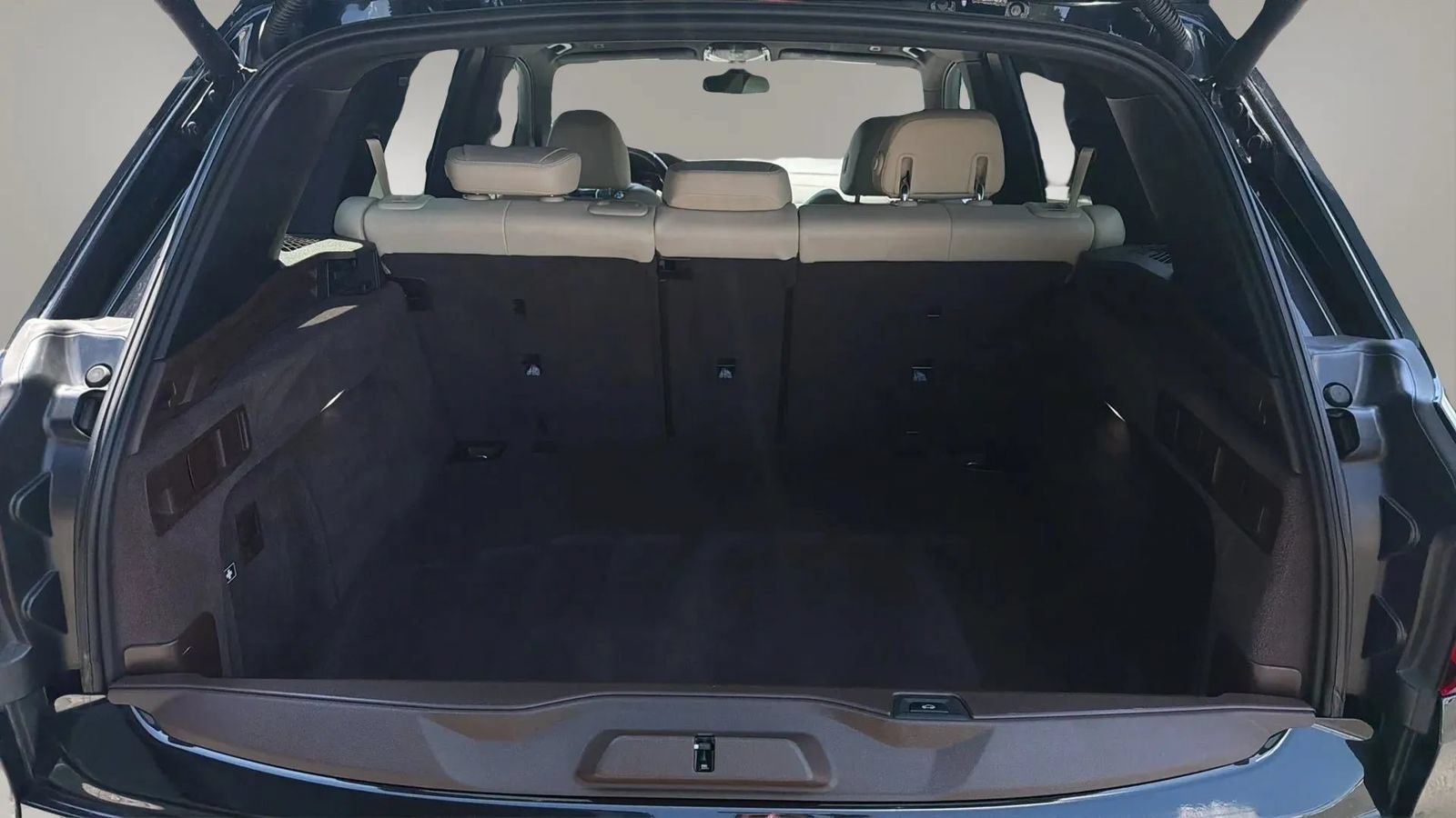 Used 2019 BMW X5 xDrive40i w/ Convenience Package AWD/4WD image 7