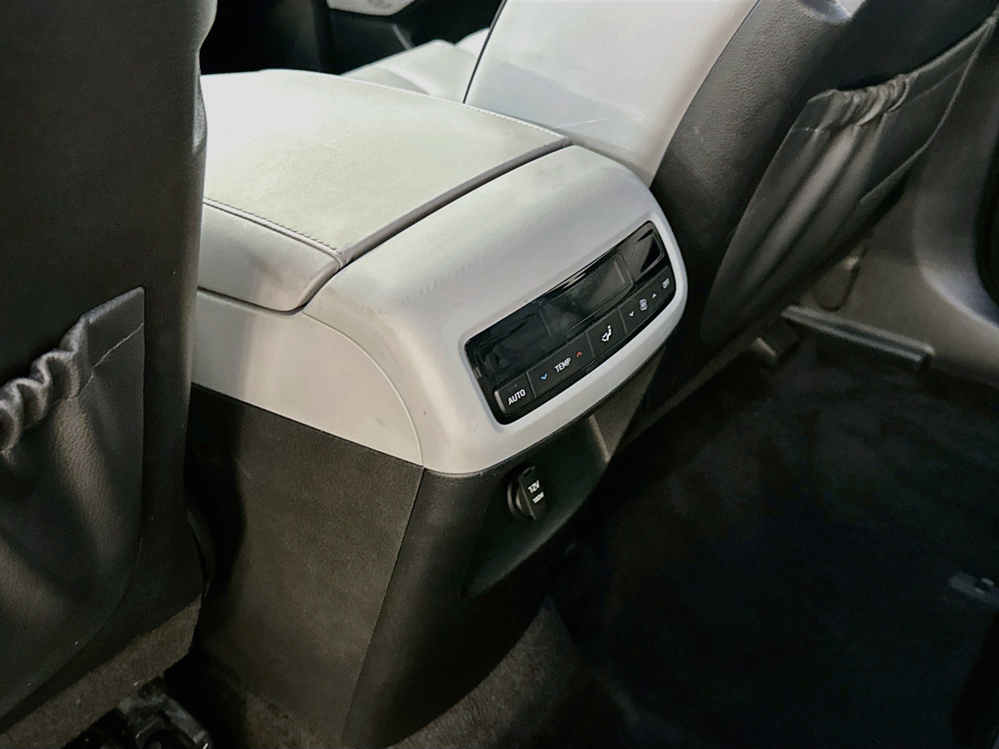 Used 2024 Hyundai Palisade SEL AWD/4WD image 28