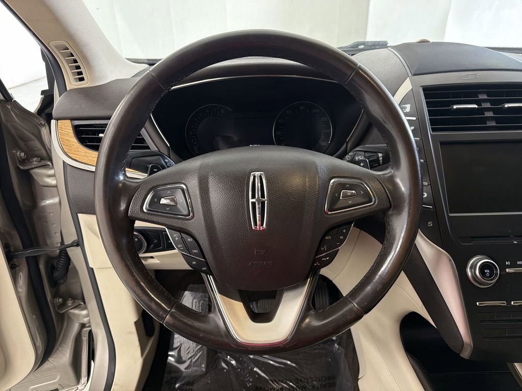 Used 2015 Lincoln MKC FWD w/ Equipment Group 101A Select image 30