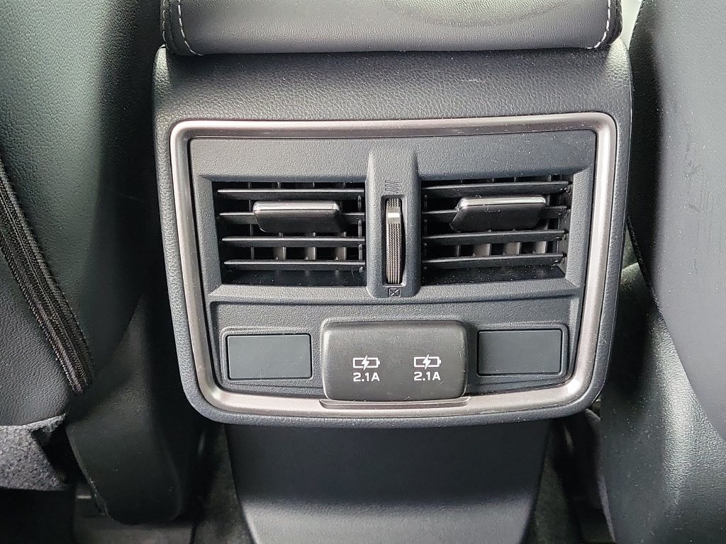 Used 2024 Subaru Forester Limited AWD/4WD image 13