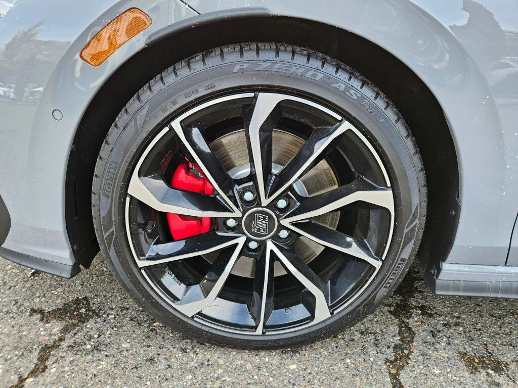 Used 2025 Volkswagen GTI Autobahn FWD image 8