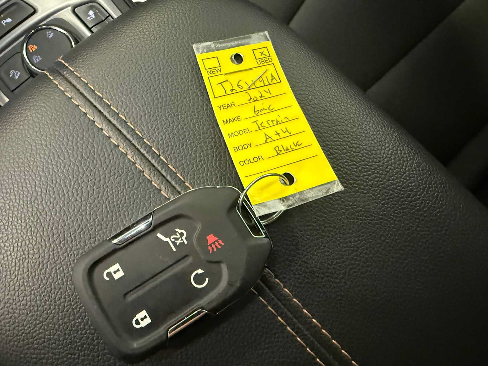 Used 2024 GMC Terrain AT4 w/ Tech Package AWD/4WD image 38