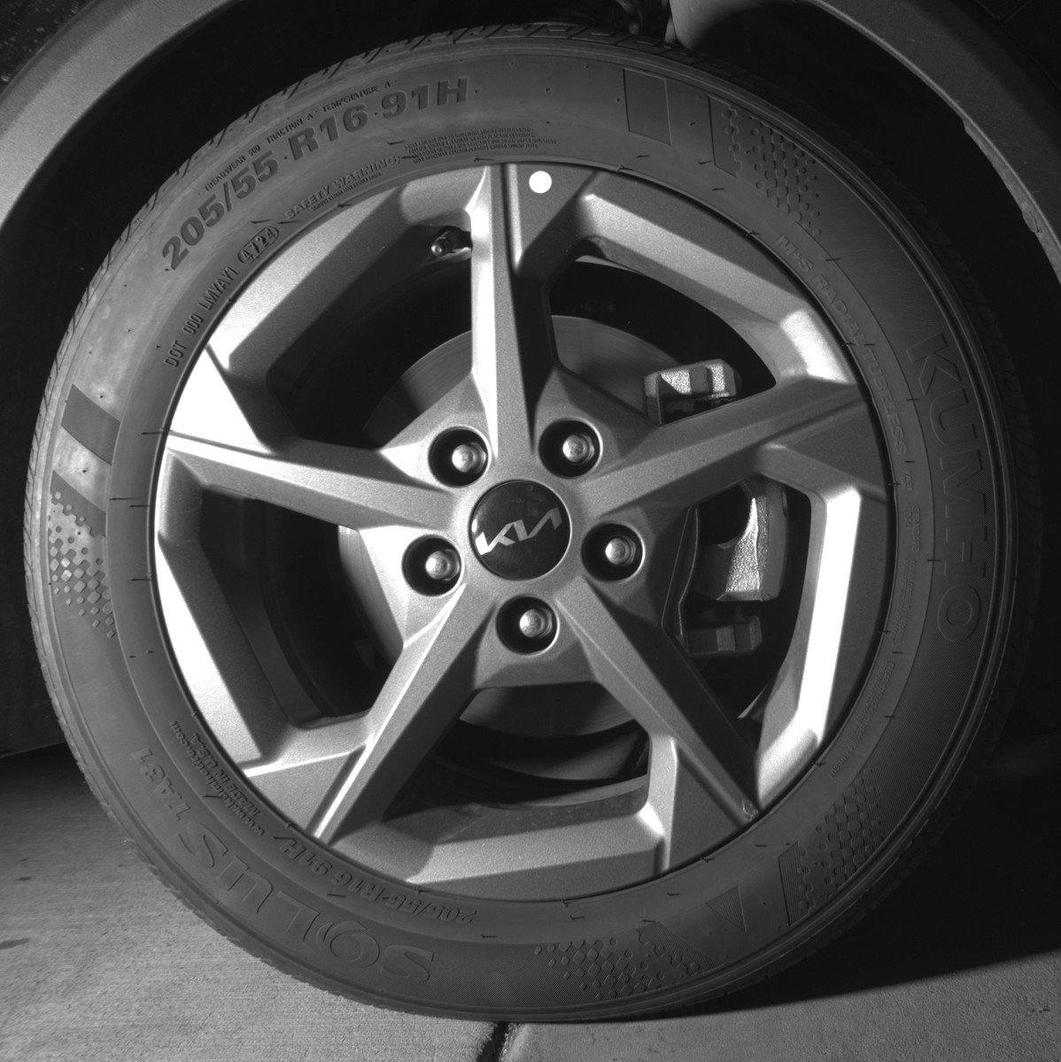 Used 2025 Kia K4 LXS image 13