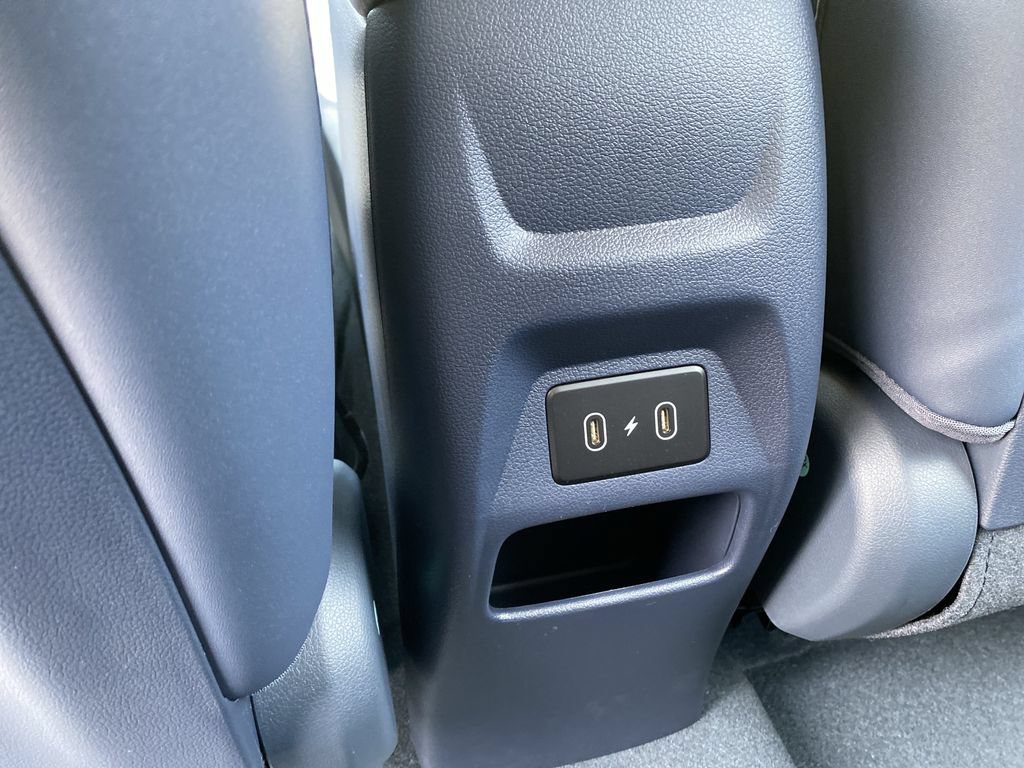 New 2026 Hyundai Venue SEL FWD image 28