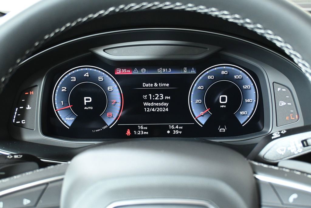 Used 2025 Audi Q8 Premium image 20