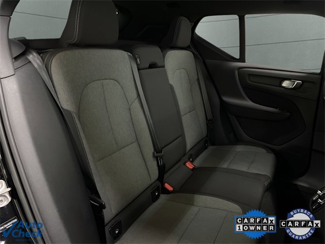 Used 2025 Volvo XC40 B5 Core image 71