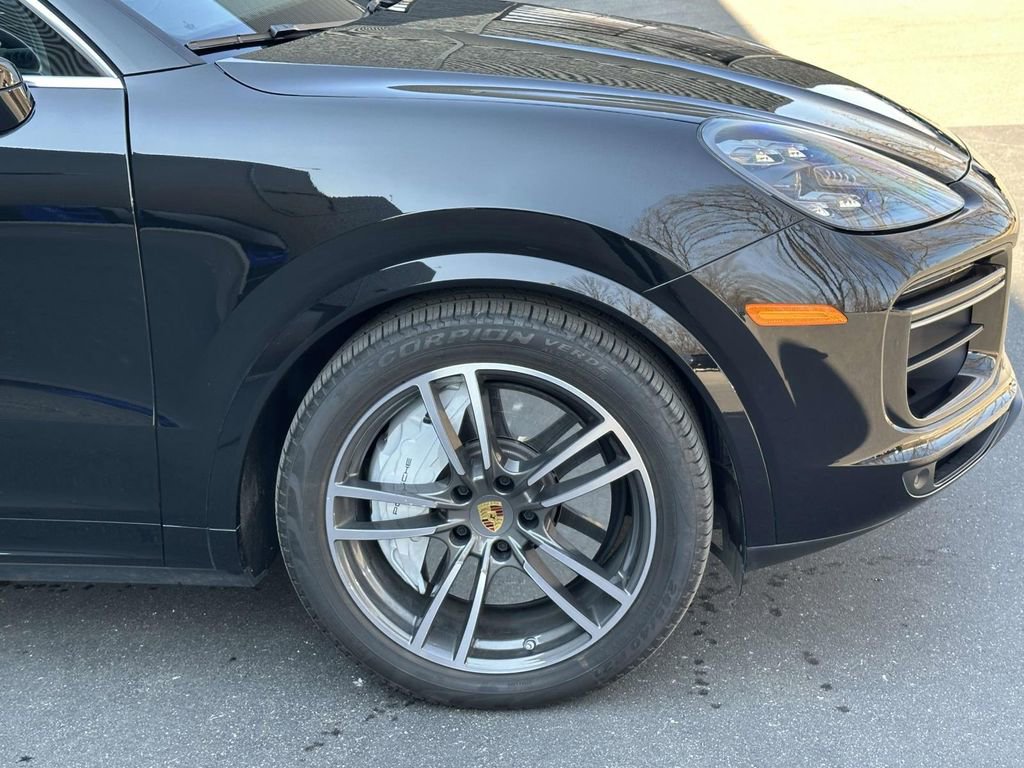 Certified 2023 Porsche Cayenne Turbo image 9