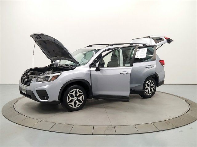 Used 2021 Subaru Forester Premium image 11