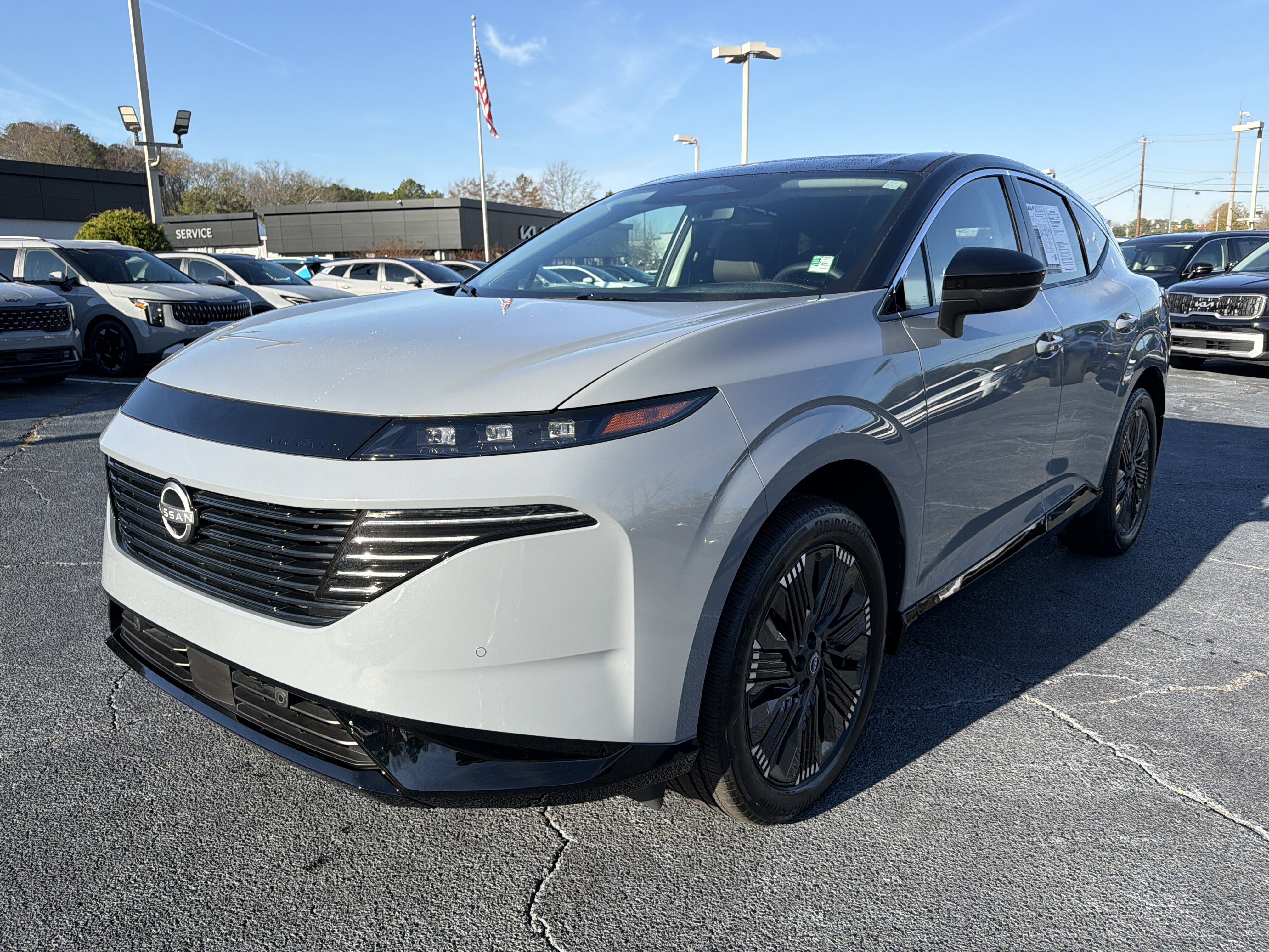 Used 2025 Nissan Murano Platinum w/ Cargo Package image 3