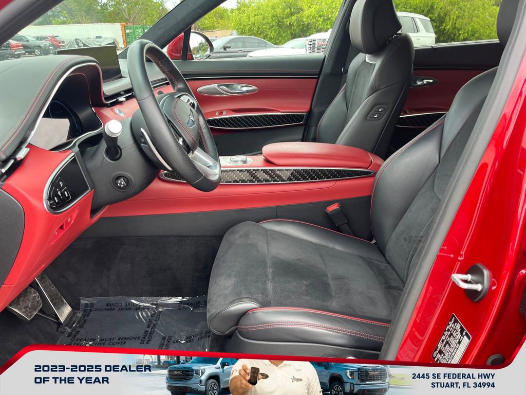 Used 2022 Genesis GV70 3.5T Sport w/ Sport Prestige Package AWD/4WD image 9